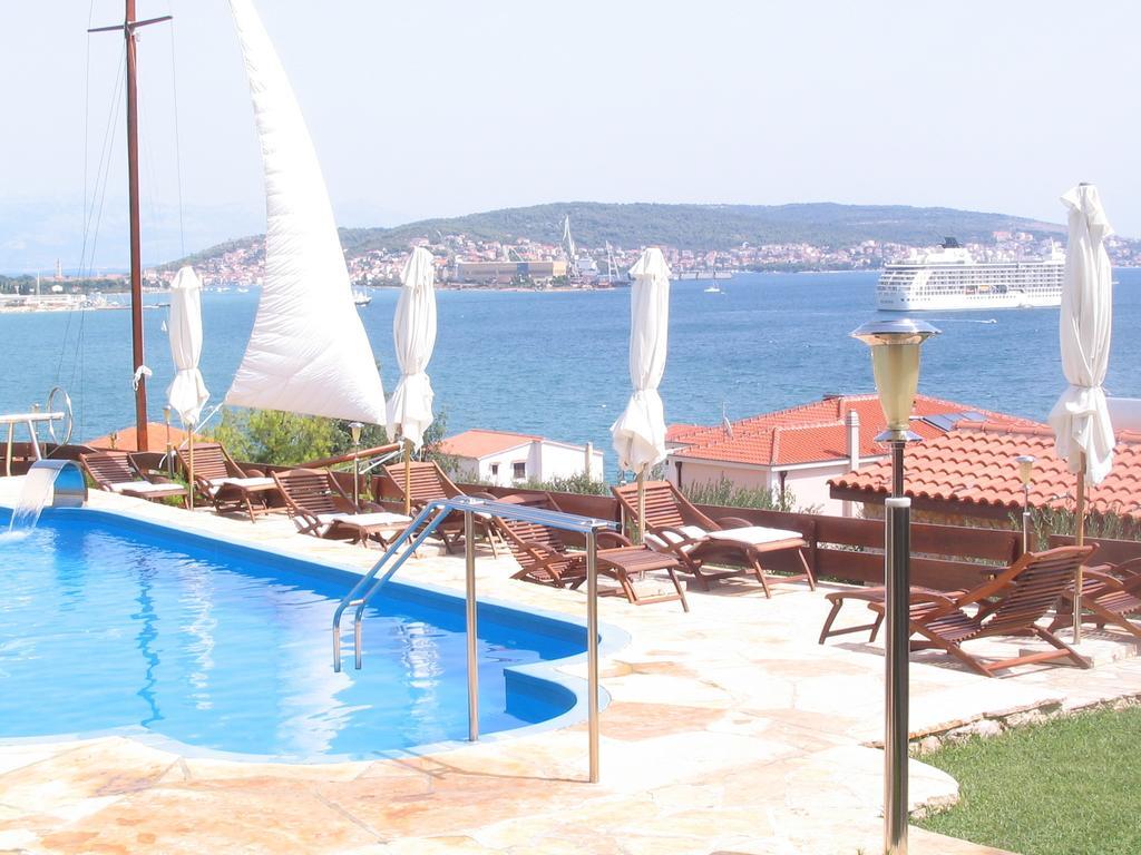 Apartment Julio Trogir Zimmer foto